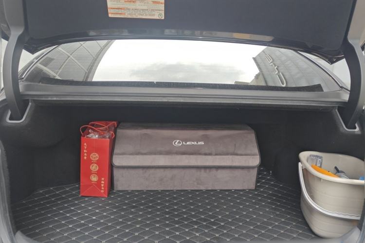 Used Lexus LS 2021 500h Luxury Edition Trunk