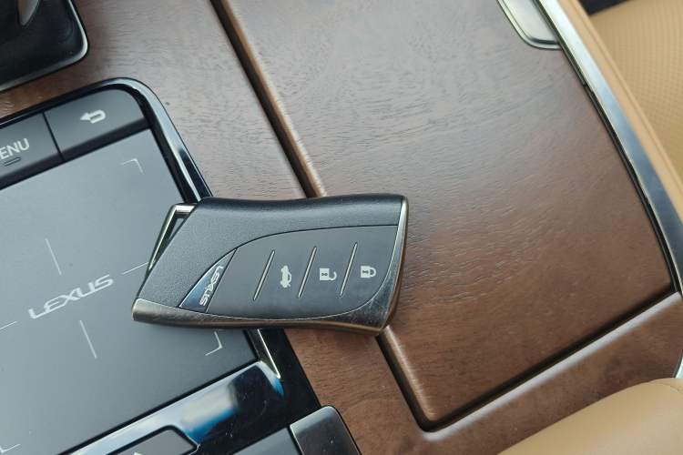 Used Lexus LS 2021 500h Excellence Edition Vehicle Key