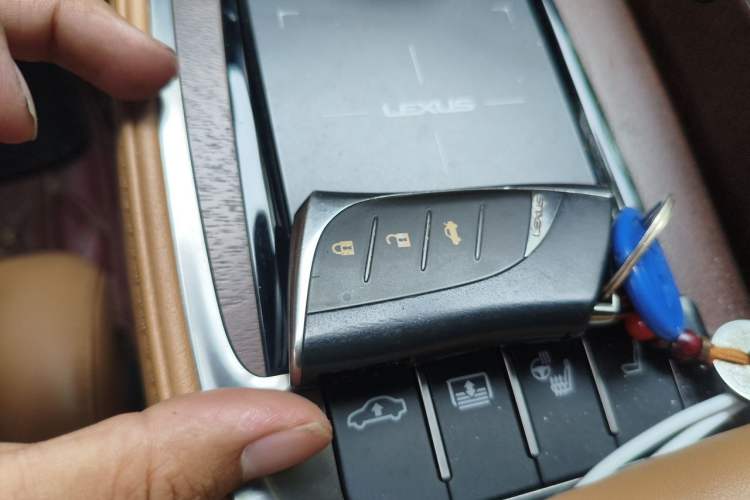 Used Lexus LS 2021 500h Excellence Edition Vehicle Key