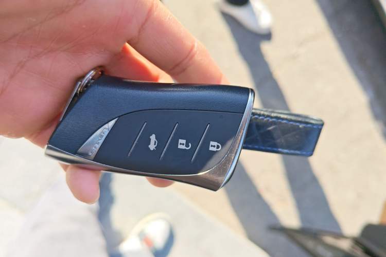 Used Lexus LS 2021 500h Luxury Edition Vehicle Key