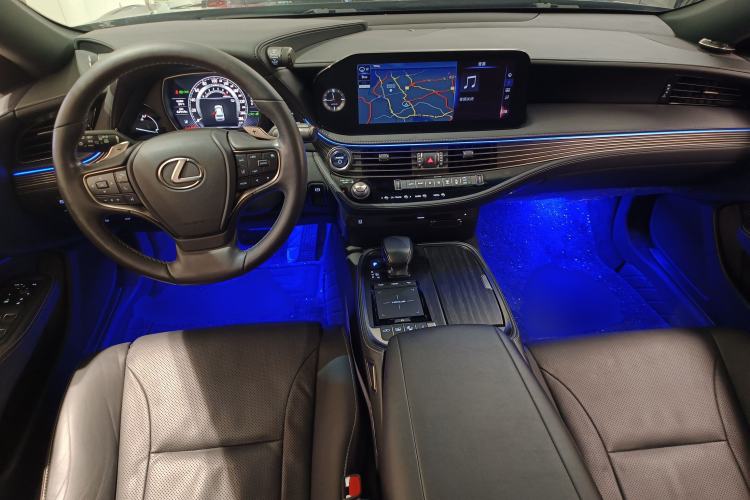 Used Lexus LS 2021 500h Excellence Edition Center Console