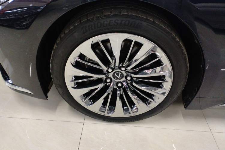 Used Lexus LS 2021 500h Excellence Edition Exterior 4