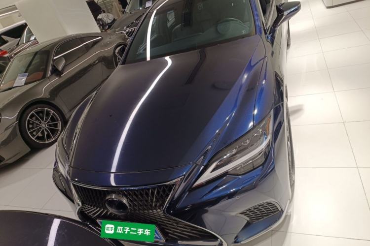 Used Lexus LS 2021 500h Excellence Edition Front