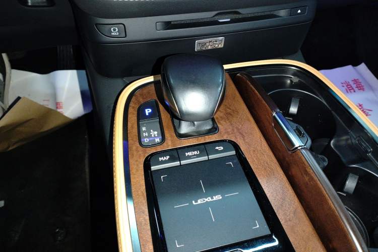 Used Lexus LS 2021 500h Excellence Edition Gear Lever