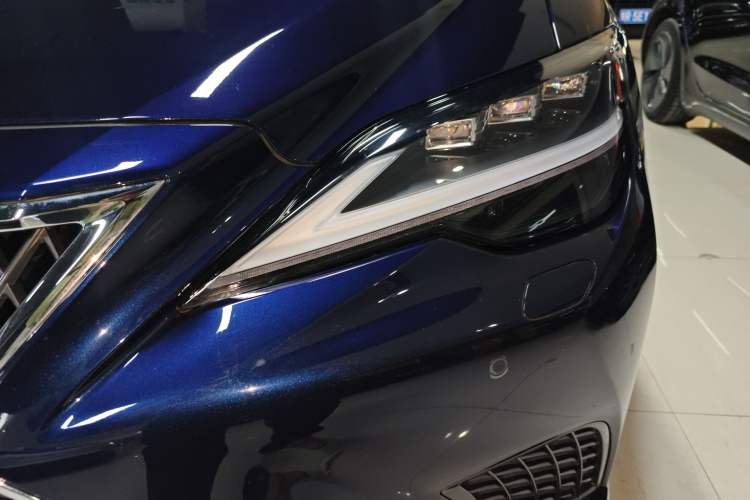 Used Lexus LS 2021 500h Luxury Edition Left Front Headlight