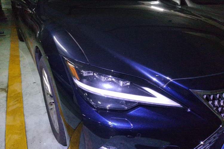 Used Lexus LS 2021 500h Luxury Edition Right Front Headlight