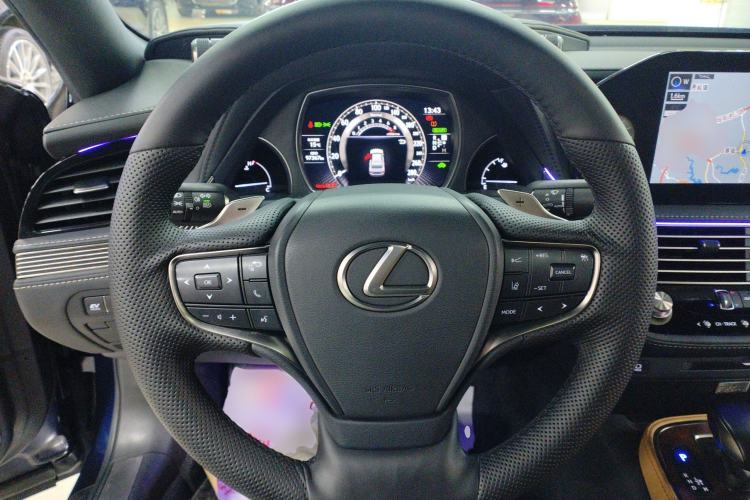 Used Lexus LS 2021 500h Excellence Edition Steering Wheel