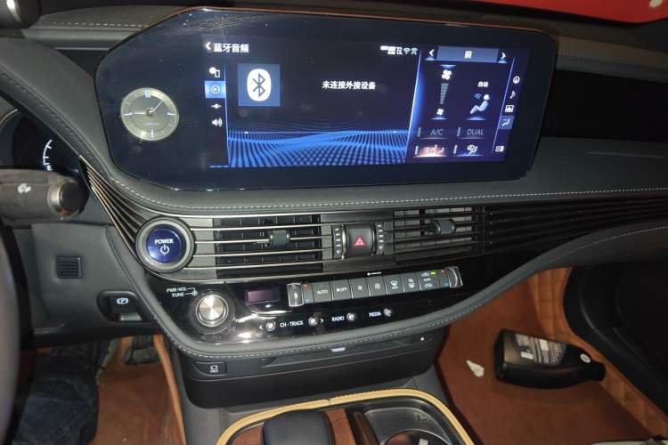 Used Lexus LS 2021 500h Excellence Edition Audio And AC Panel
