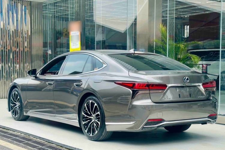 Used Lexus LS 2021 500h Executive Edition Exterior 4