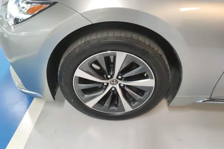Used Lexus LS 2021 500h Excellence Edition Exterior 5