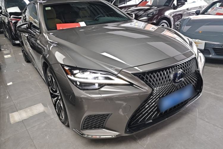 Used Lexus LS 2021 500h Excellence Edition Front Right 45 Deg