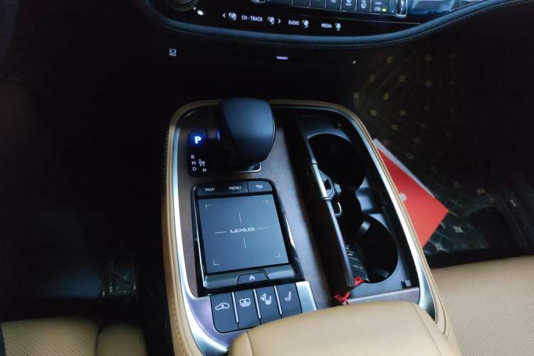 Used Lexus LS 2021 500h Excellence Edition Gear Lever