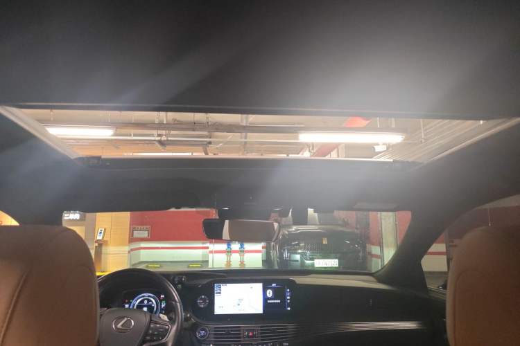 Used Lexus LS 2021 500h Excellence Edition Headliner