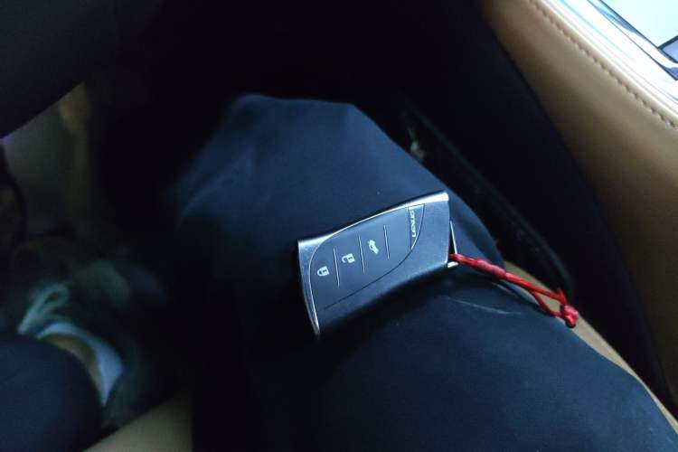 Used Lexus LS 2021 500h Excellence Edition Interior 1