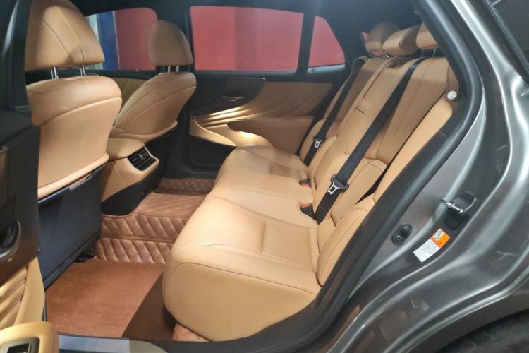 Used Lexus LS 2021 500h Excellence Edition Interior 4