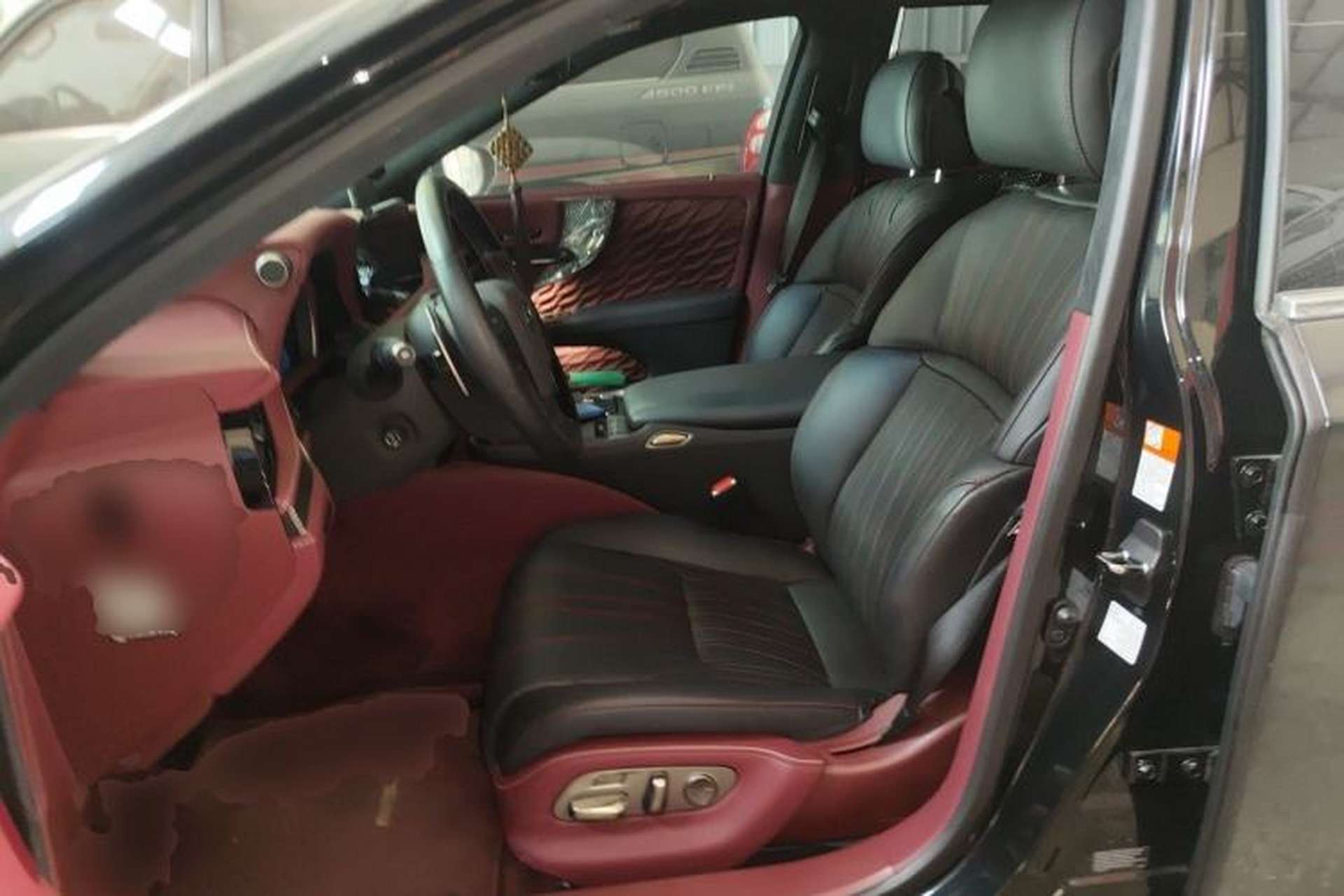 Used Lexus LS 2021 500h Executive Edition Left Front Seat