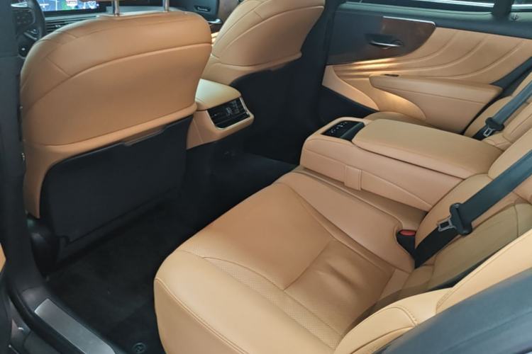 Used Lexus LS 2021 500h Excellence Edition Left Rear Seat