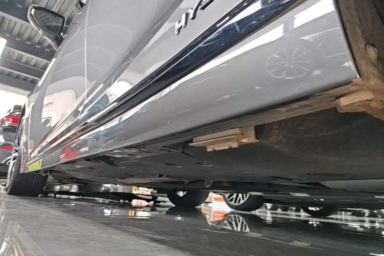 Used Lexus LS 2021 500h Excellence Edition Left Side Sill
