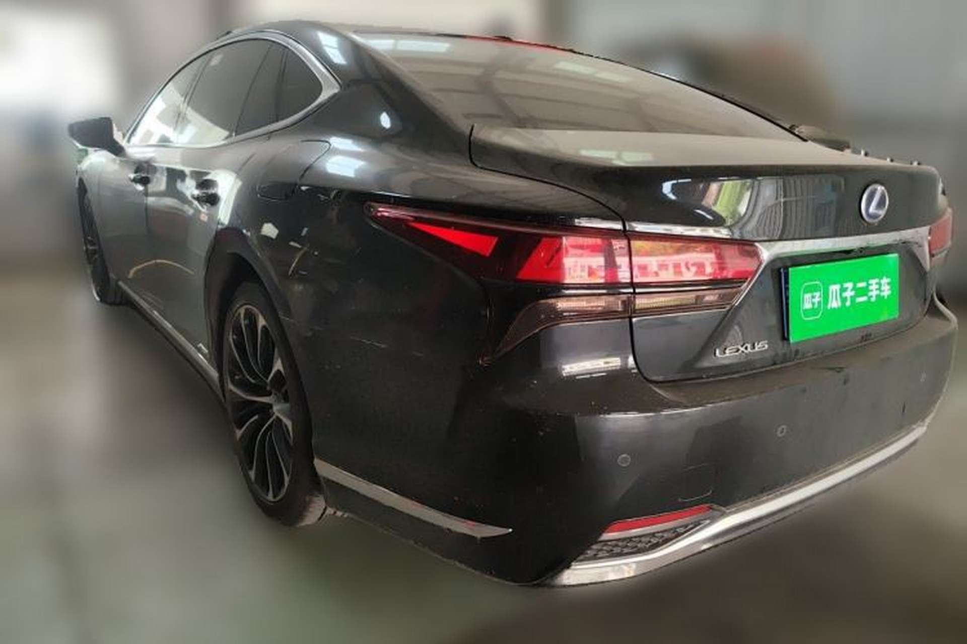 Used Lexus LS 2021 500h Executive Edition Rear Left 45 Deg