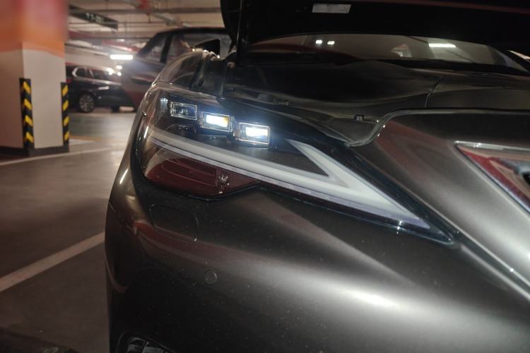 Used Lexus LS 2021 500h Excellence Edition Right Front Headlight