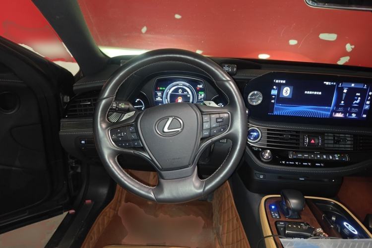 Used Lexus LS 2021 500h Excellence Edition Steering Wheel