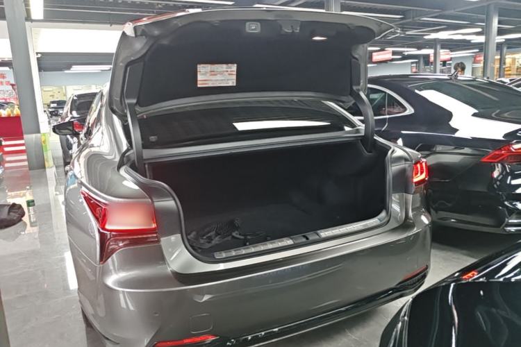 Used Lexus LS 2021 500h Excellence Edition Trunk