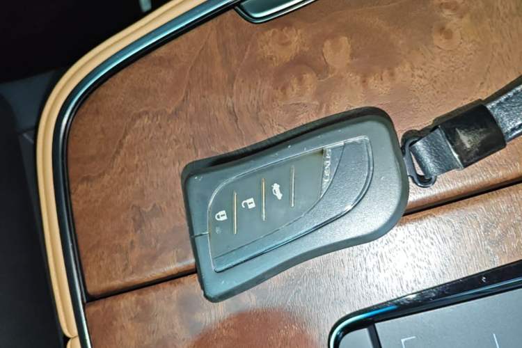Used Lexus LS 2021 500h Excellence Edition Vehicle Key