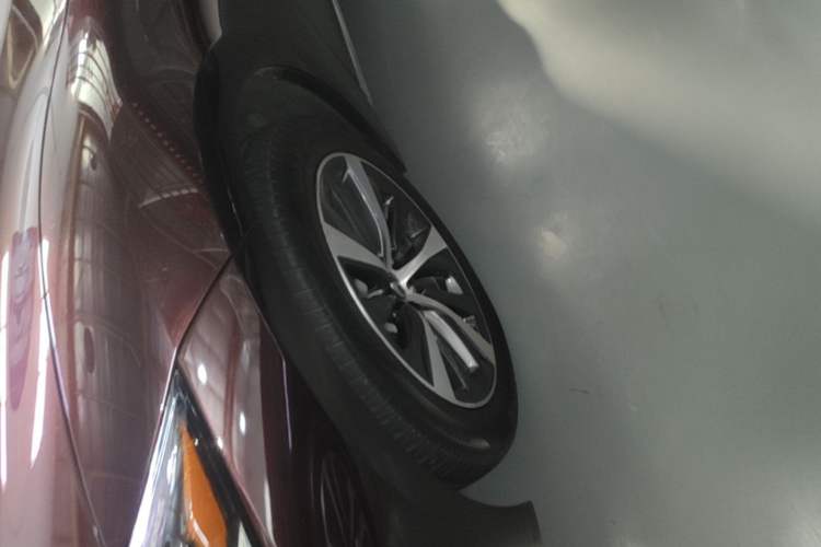 Used Lexus LS 2021 500h Excellence Edition Left Front Wheel Hub
