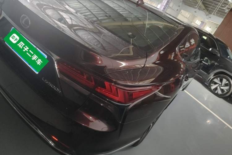 Used Lexus LS 2021 500h Excellence Edition Rear Right 45 Deg