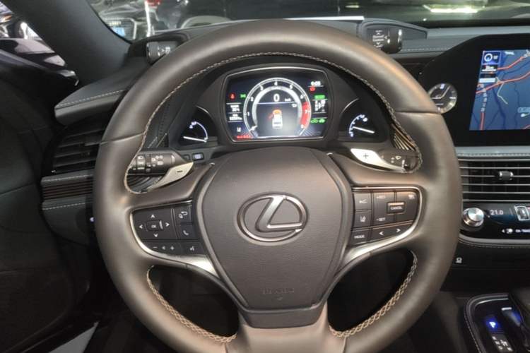 Used Lexus LS 2021 500h Excellence Edition Steering Wheel