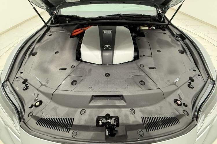 Used Lexus LS 2021 500h Executive Edition Engine Bay