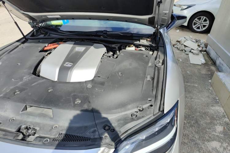 Used Lexus LS 2021 500h Excellence Edition Engine Bay Left