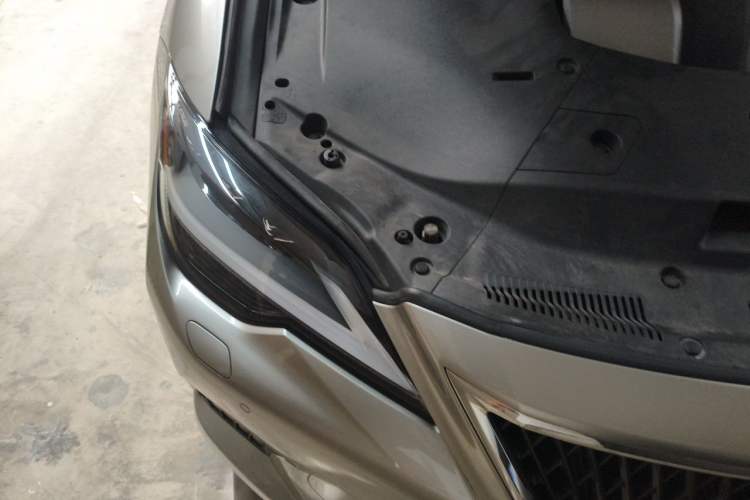 Used Lexus LS 2021 500h Excellence Edition Engine Bay Right