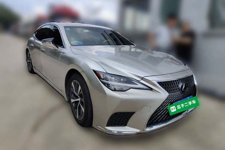 Used Lexus LS 2021 500h Excellence Edition Front Right 45 Deg