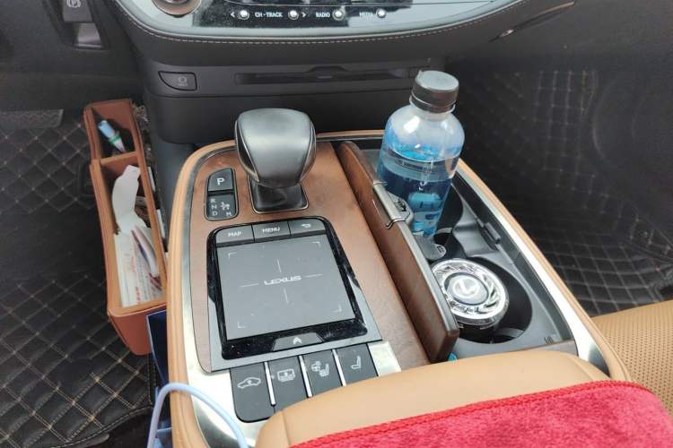 Used Lexus LS 2021 500h Excellence Edition Gear Lever
