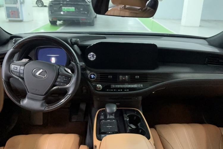 Used Lexus LS 2021 500h Luxury Edition Interior 3