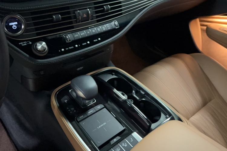 Used Lexus LS 2021 500h Luxury Edition Interior 7
