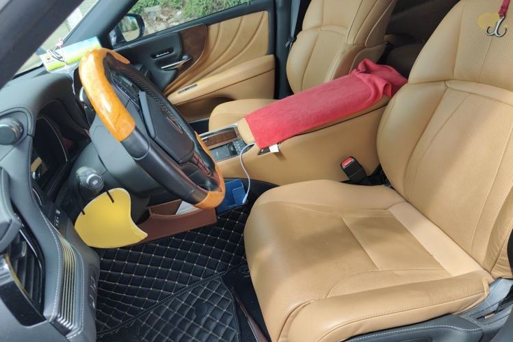 Used Lexus LS 2021 500h Excellence Edition Left Front Seat