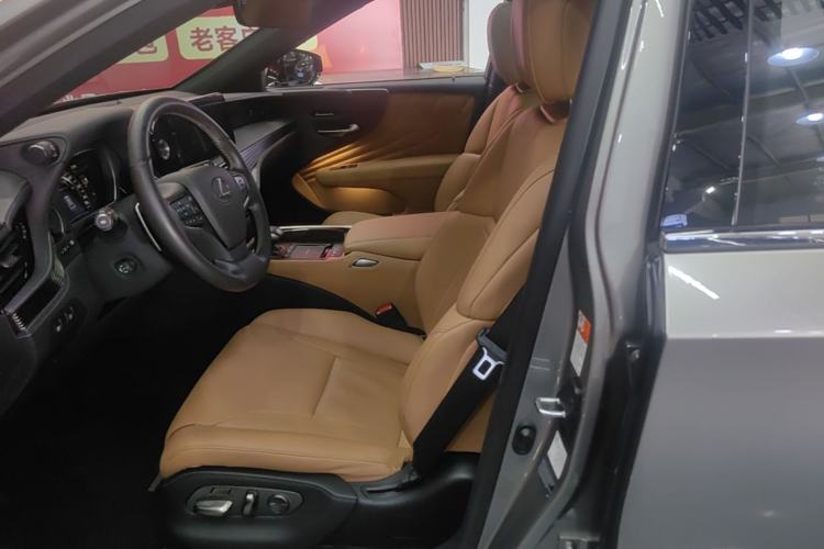 Used Lexus LS 2021 500h Excellence Edition Left Front Seat