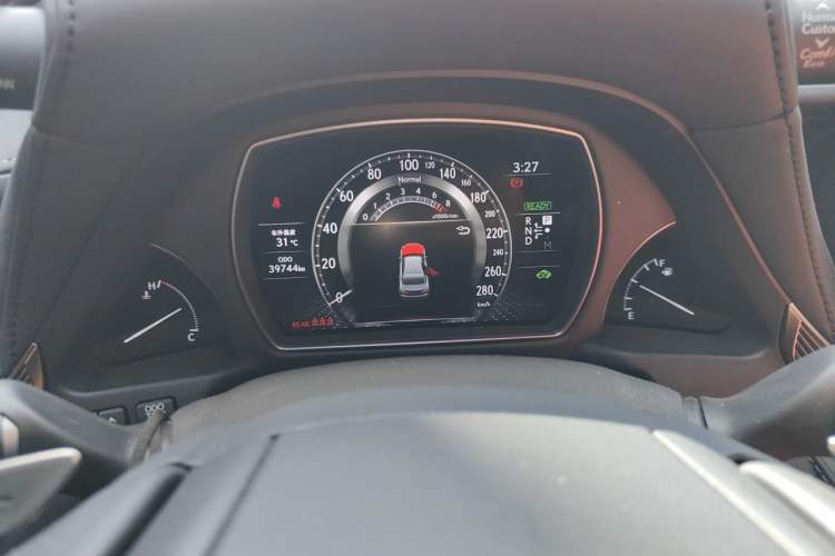 Used Lexus LS 2021 500h Excellence Edition Odometer Close Up