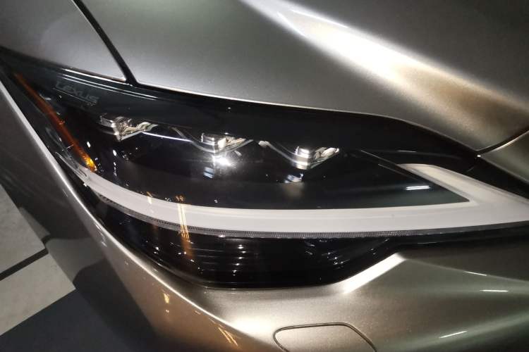 Used Lexus LS 2021 500h Excellence Edition Right Front Headlight
