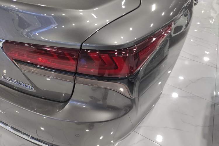 Used Lexus LS 2021 500h Excellence Edition Right Rear Taillight