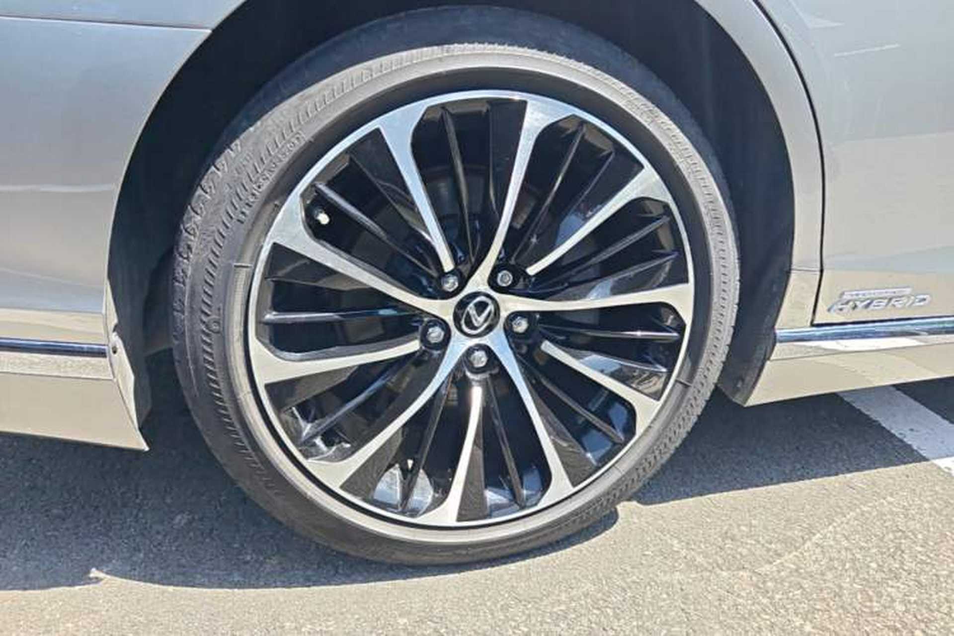 Used Lexus LS 2021 500h Excellence Edition Right Rear Wheel Hub