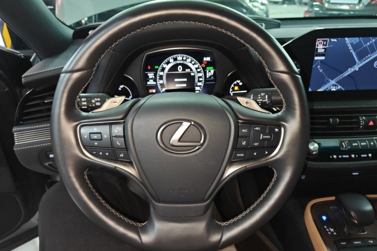 Used Lexus LS 2021 500h Excellence Edition Steering Wheel
