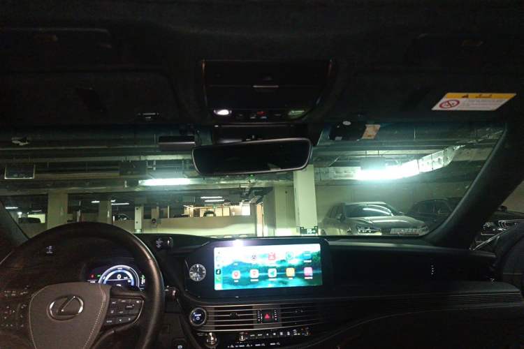 Used Lexus LS 2023 500h Luxury Edition Headliner