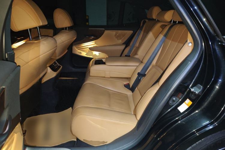 Used Lexus LS 2023 500h Excellence Edition Left Rear Seat
