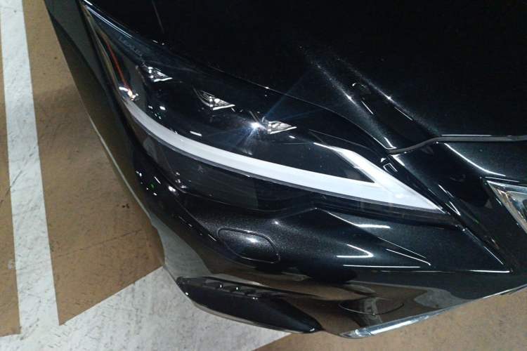 Used Lexus LS 2023 500h Luxury Edition Right Front Headlight