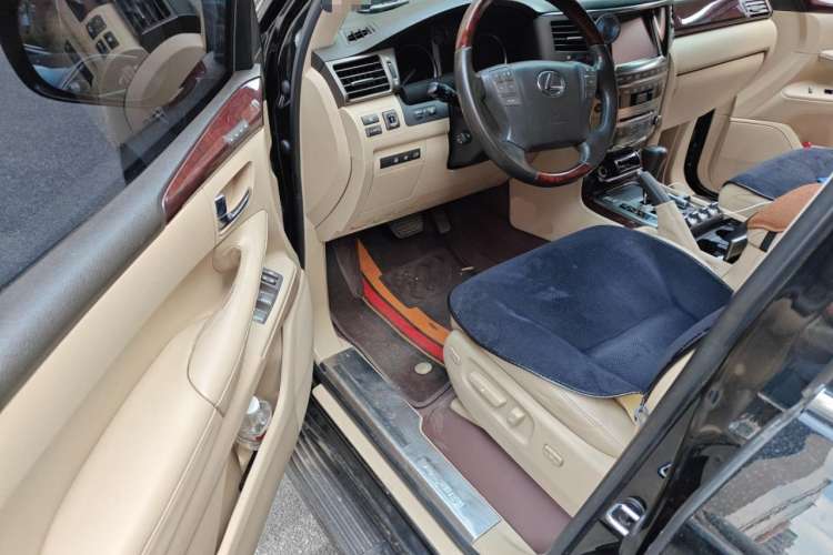 Used Lexus LX 2009 570 Driver Seat