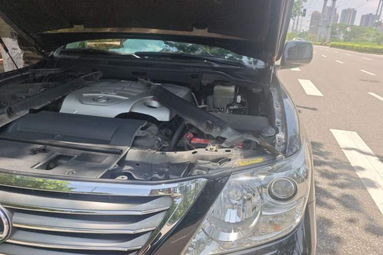 Used Lexus LX 2009 570 Engine Bay Left
