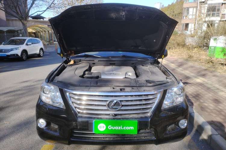Used Lexus LX 2009 570 Engine Bay
